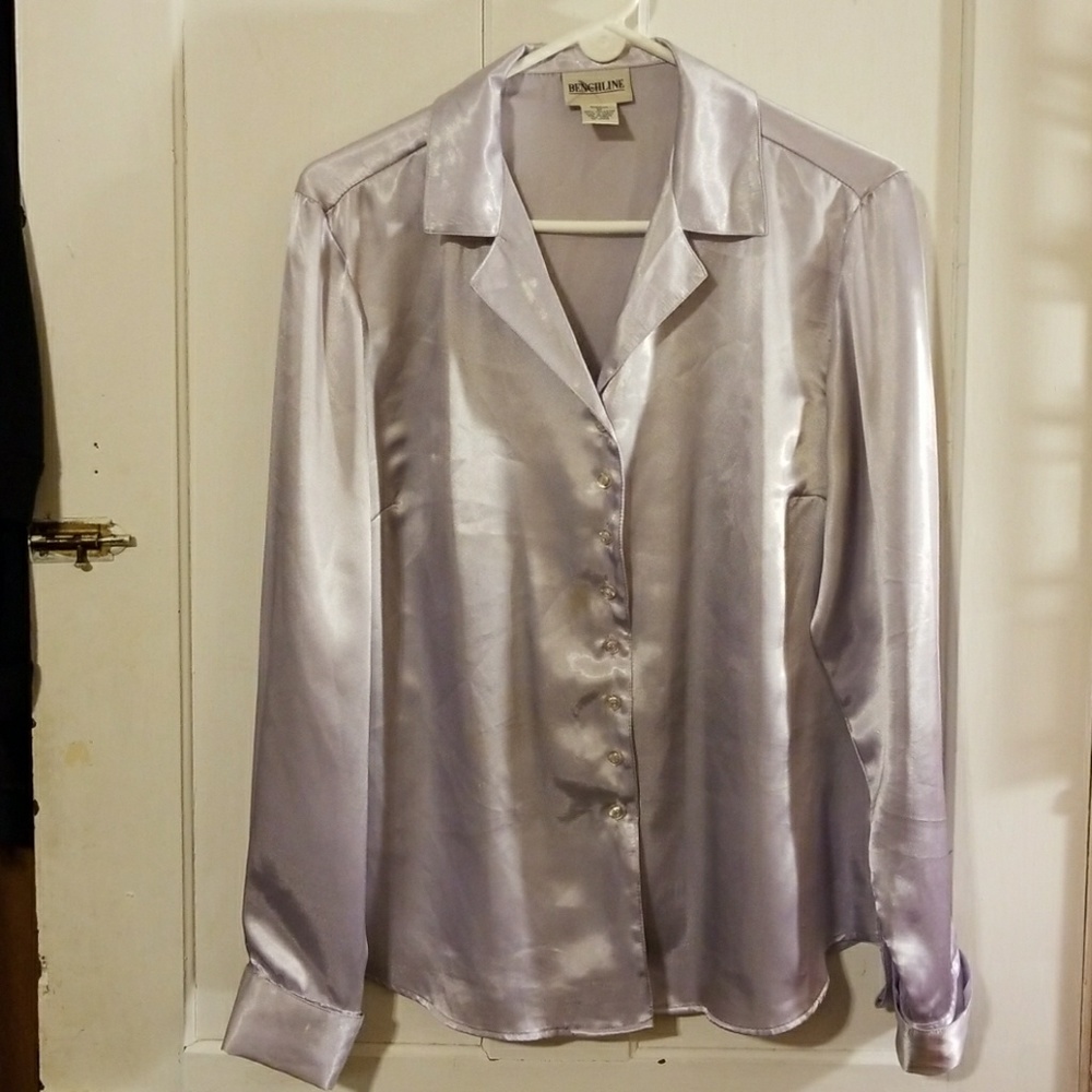 Women's Lavender Button Down Shirt Size Medium